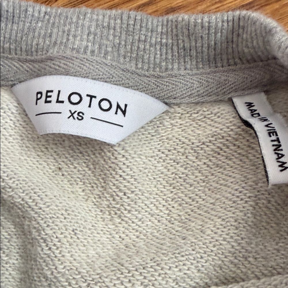 Peloton Fabric-Mix Colorblock Pullover Sweatshirt Gray/Pink Drawcord Hem Size XS - Picture 2 of 8